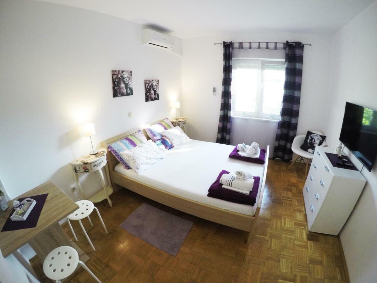 Apartments Suzy Zara Esterno foto